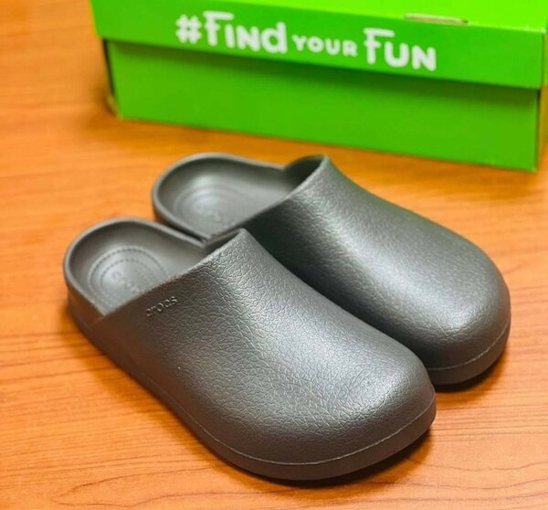 Original crocs(half shoe)