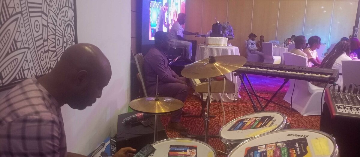 For sales, servicing, setups and rental of all brands of dru