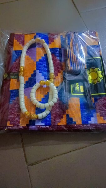 Pagne kenté avec accessoires