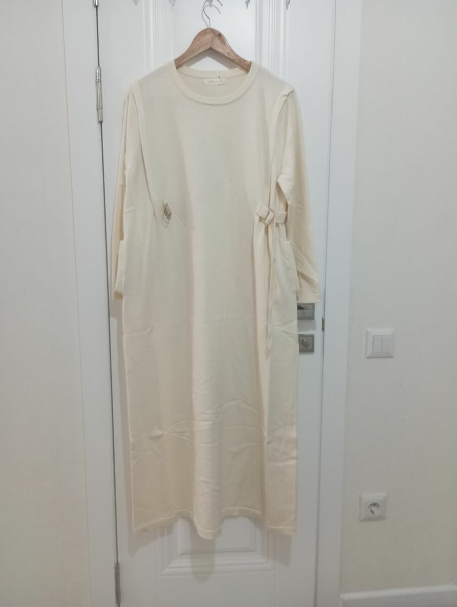 База кофта тонкая 650 с , вязанная кофта 850 с , платье 1200