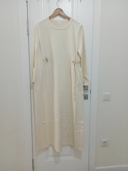 База кофта тонкая 650 с , вязанная кофта 850 с , платье 1200