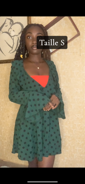 Robe verte à pois