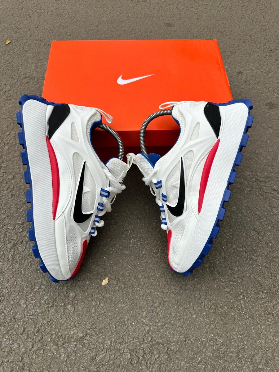 Basket Nike blanc multicolore