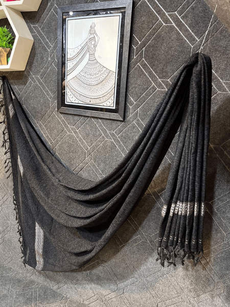 Velvet shawls embroidery