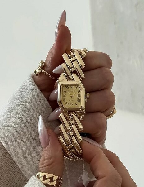 Montre Femme Chic Dorée