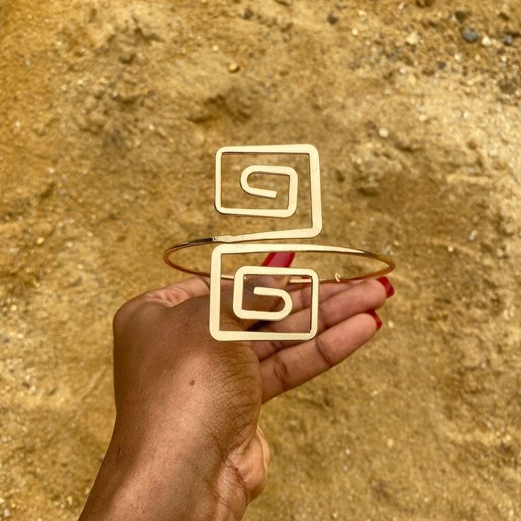 Bracelet de bras doré