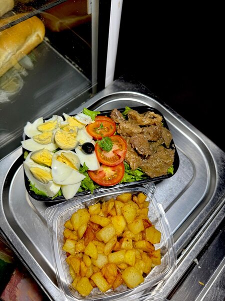 Plateau Repas Viande et Pommes