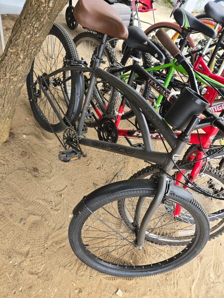 Vélo tout-terrain robuste