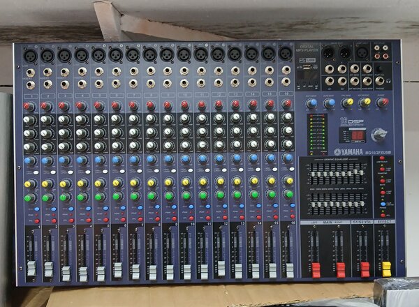 Yamaha MG16XU 16 piste EqualiZer