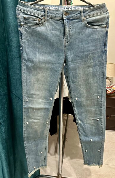 Fadded women jeans