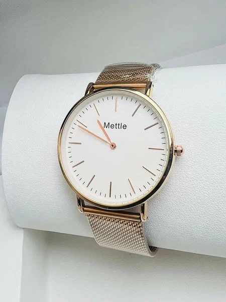 Montre Élite Dorée