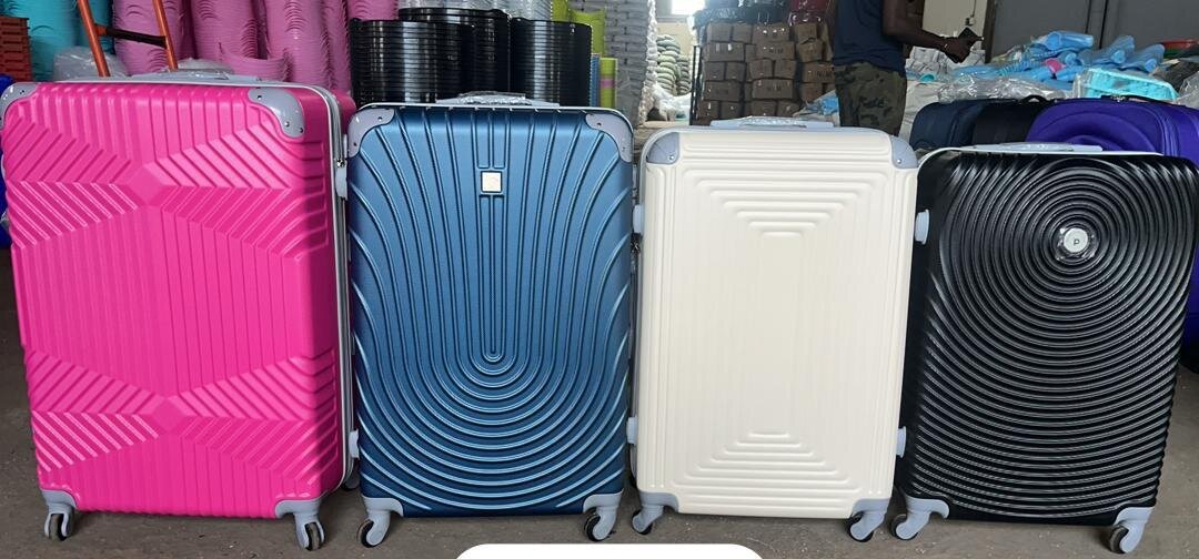 Valises à 4 roues rigides