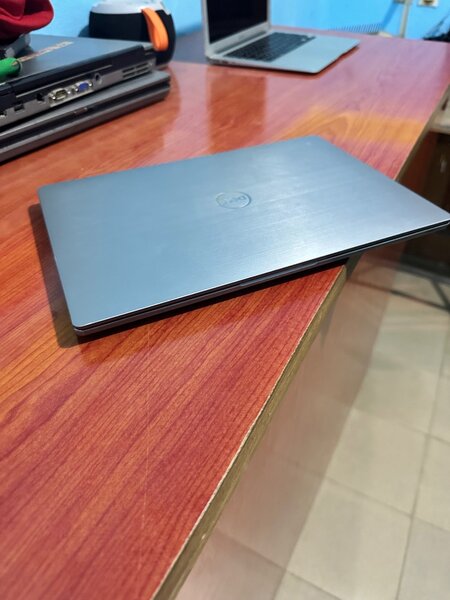 Ordinateur portable Dell élégant