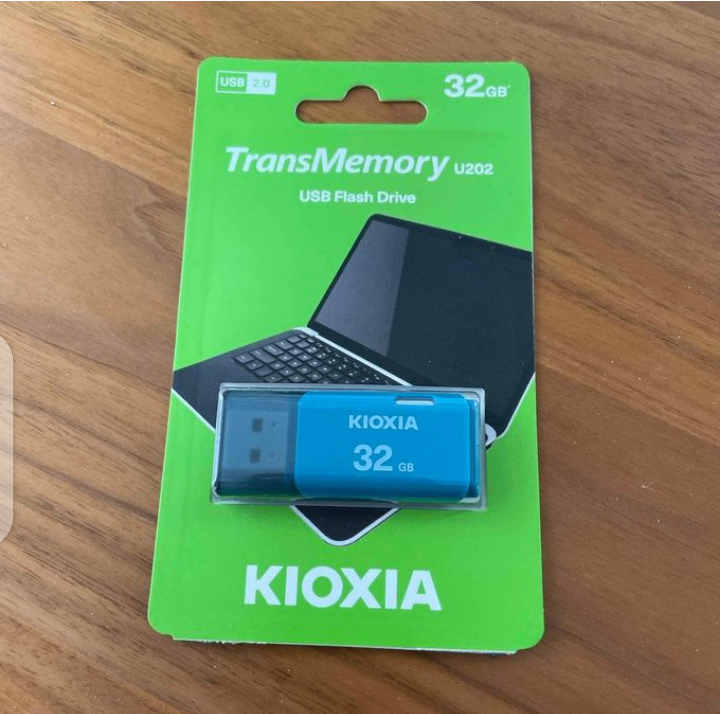 Kioxia 32Gb