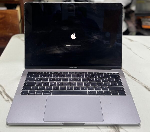 Apple MacBook Pro i5 2017