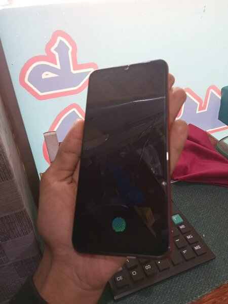 Oppo f15