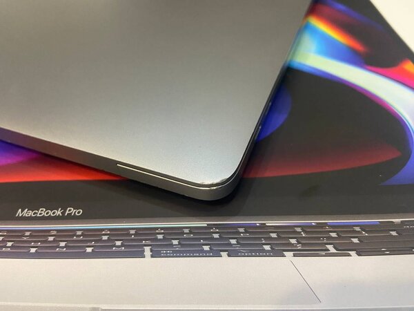 Apple MacBook Pro 16