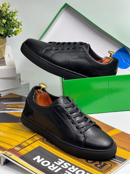 TIMBERLAND ALL BLACK