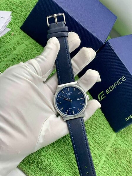 Montre casio bleu