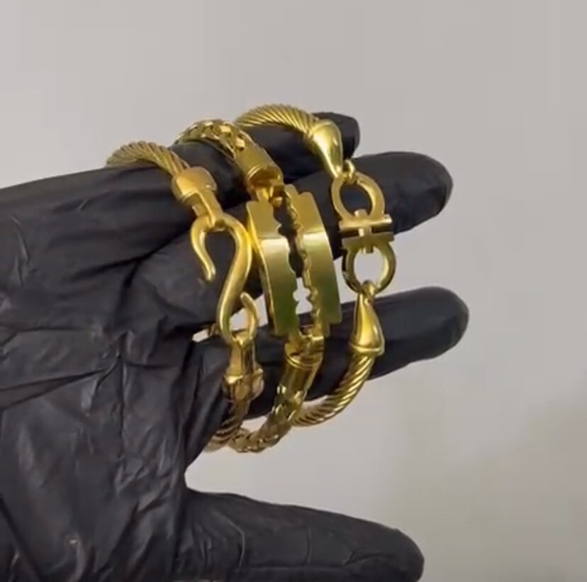 Bracelets élégants en acier inoxydable