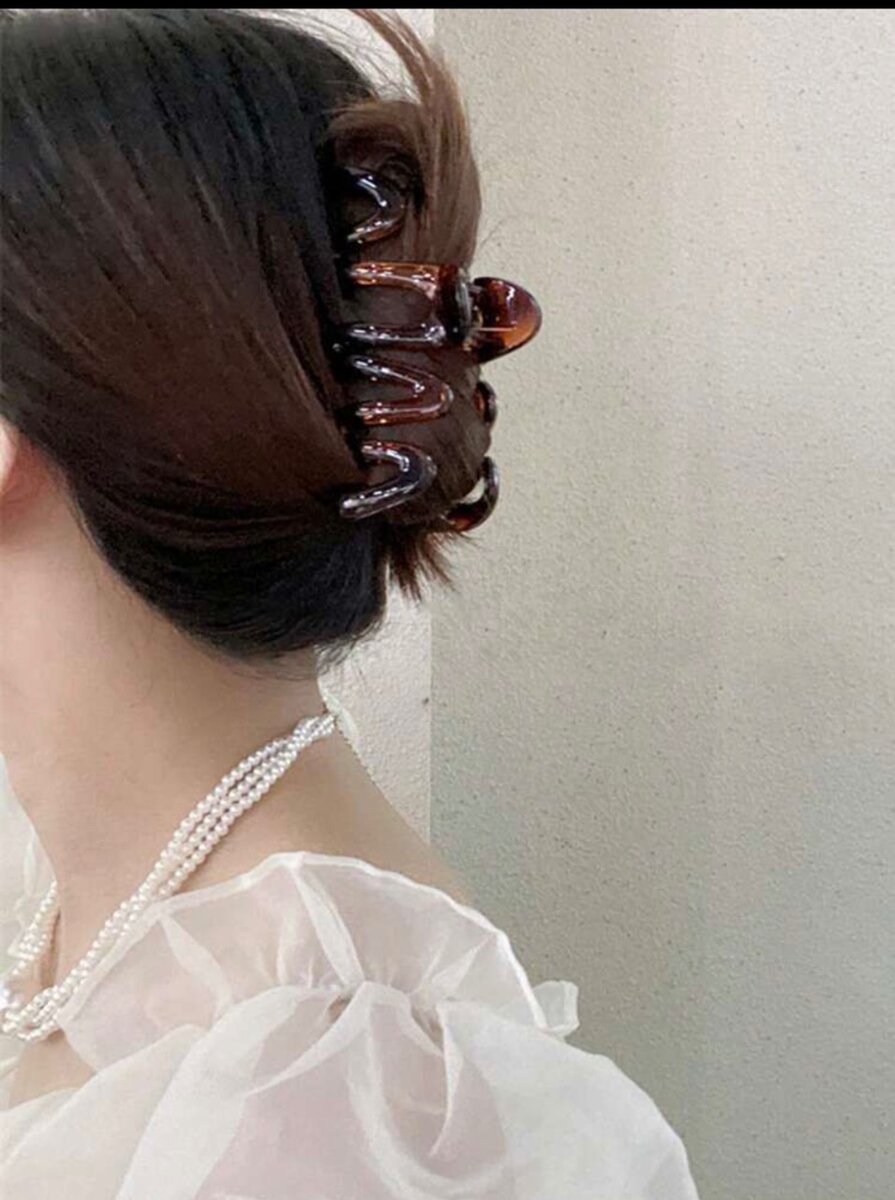 Pinces à cheveux ondulées élégantes