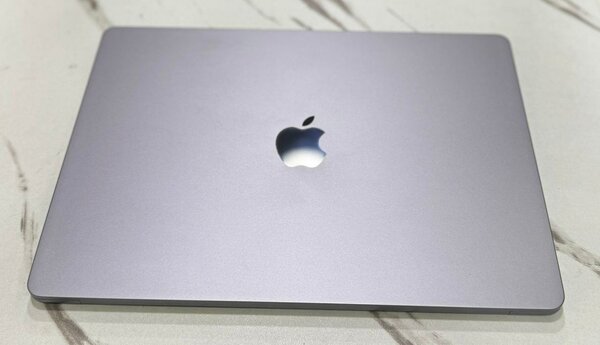 macbook air m2 2023