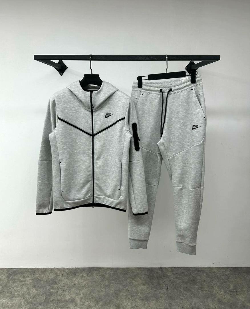 nike tech fleece