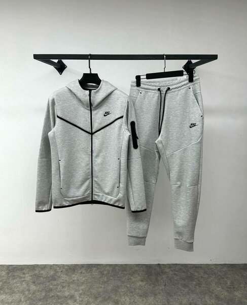 nike tech fleece