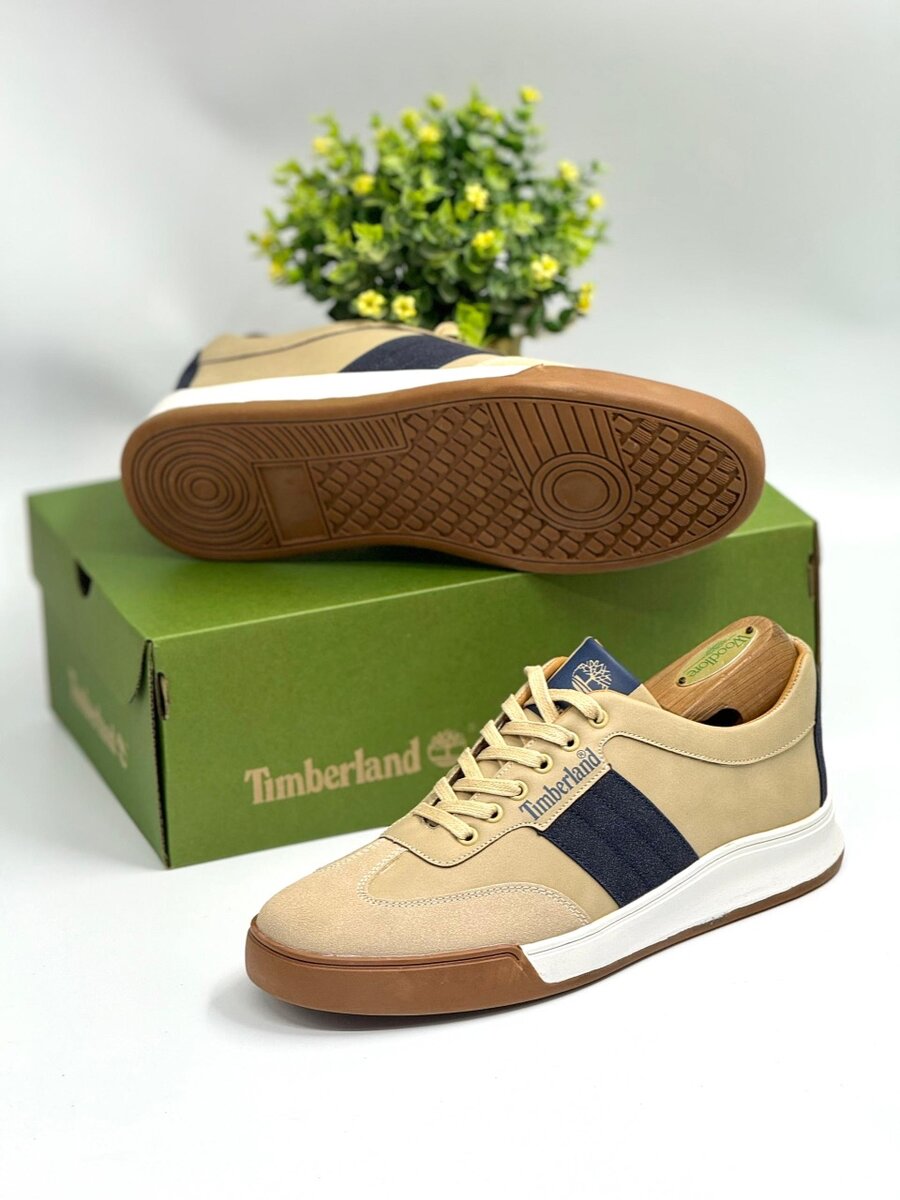 TIMBERLAND BEIGE AND NAVY