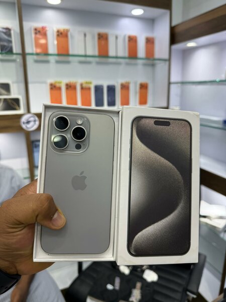 15 pro 128Go très propre