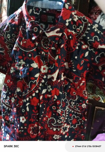Chemise fleurie