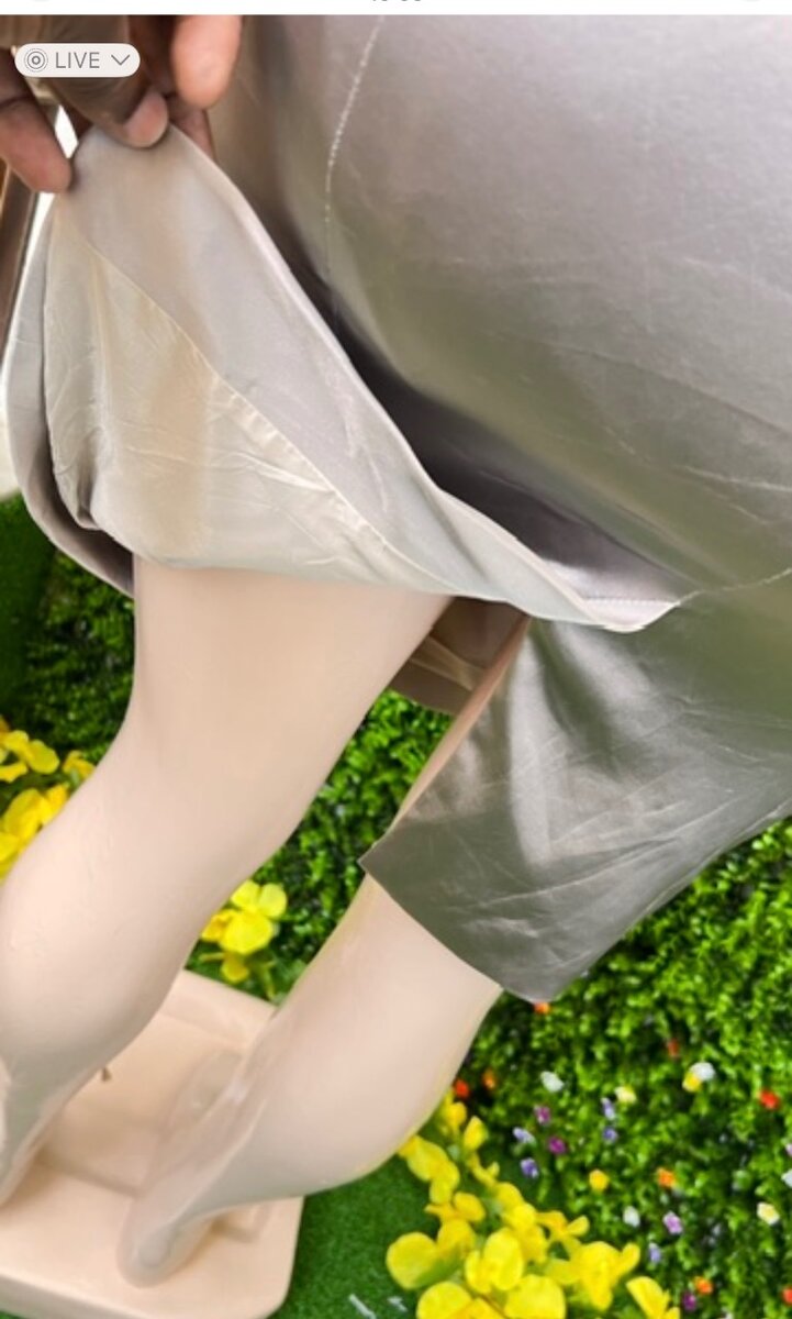 Robe Midi Satinée Élégante