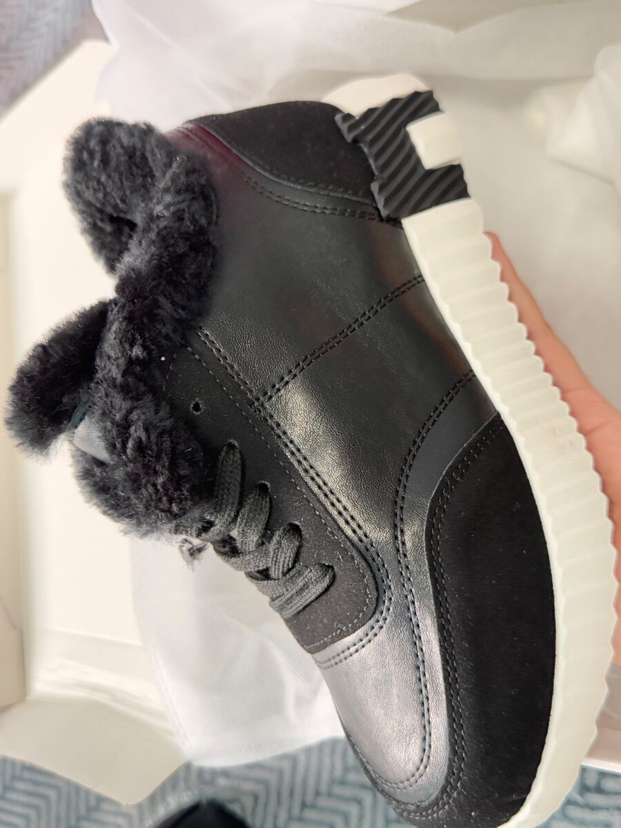 Утепленный кроссовки