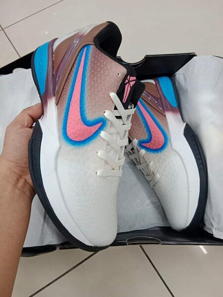 Baskets de sport Kobe 6