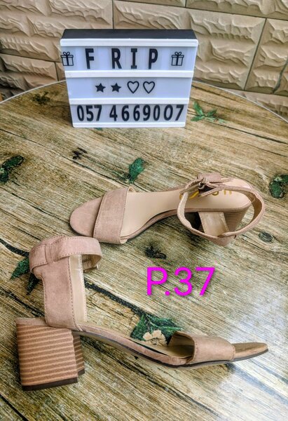 Sandales à talons pour femmes