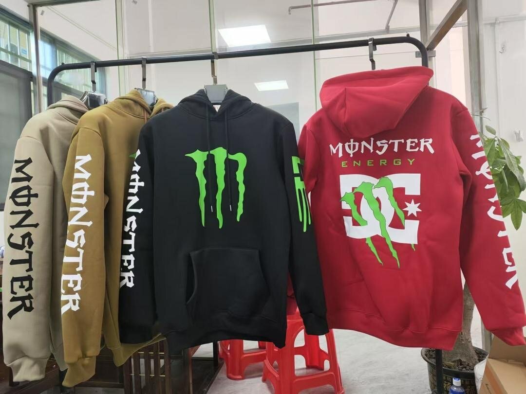 Sweaters/hoodies