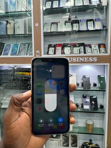 11 simple 64Go tout est ok