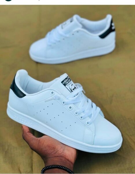 Chaussures blanches casual