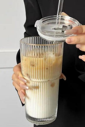 Gorgous Stripped Glass Tumbler with Splash-Proof Lid and Reusable Straw