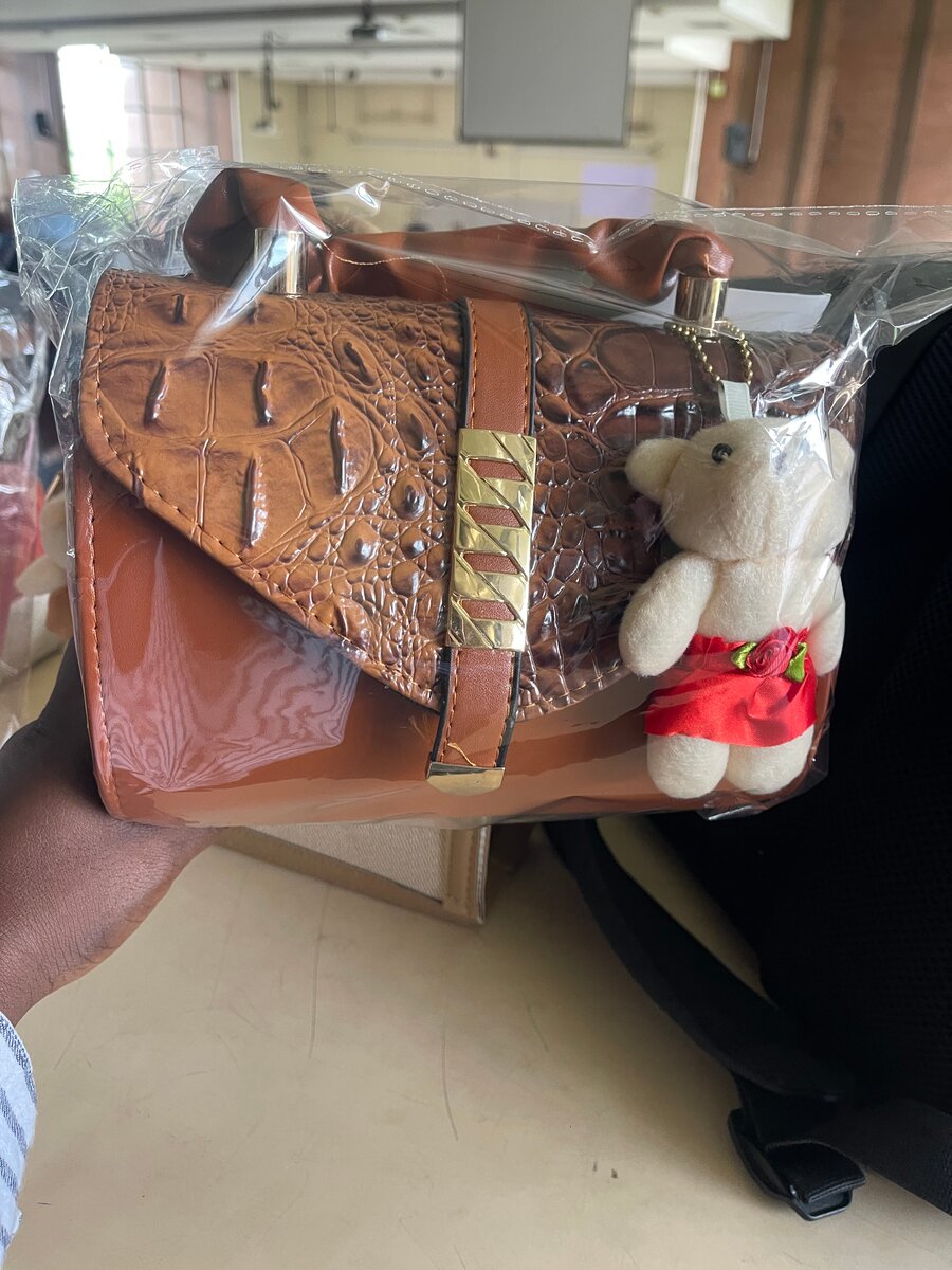 Sac bandoulière élégant femme