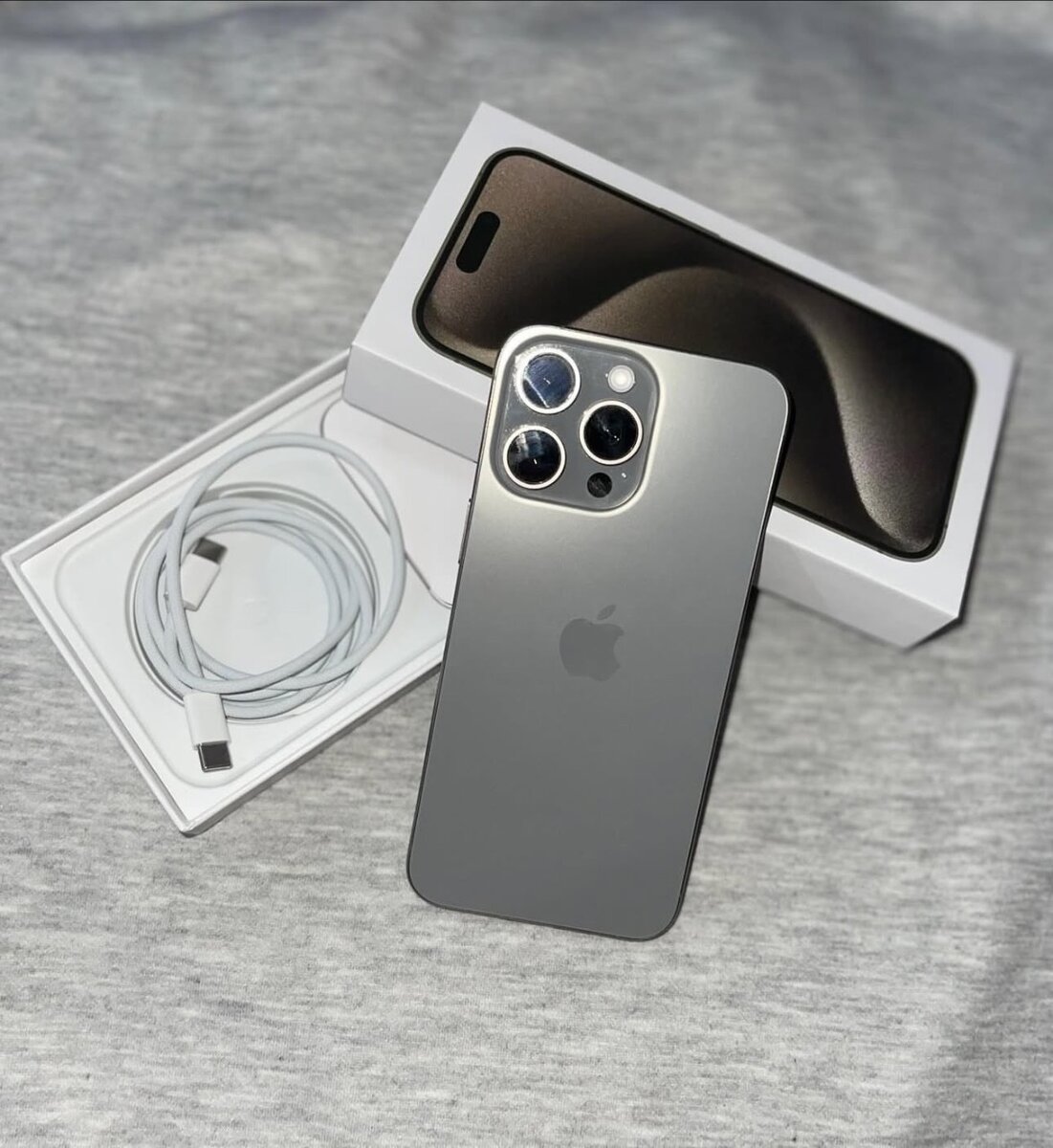 IPhone 15pro max 256g