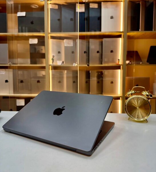 MacBook Pro 14-inch