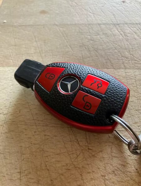 Coque de clé Mercedes élégante