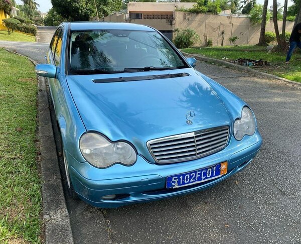 Mercedes C200