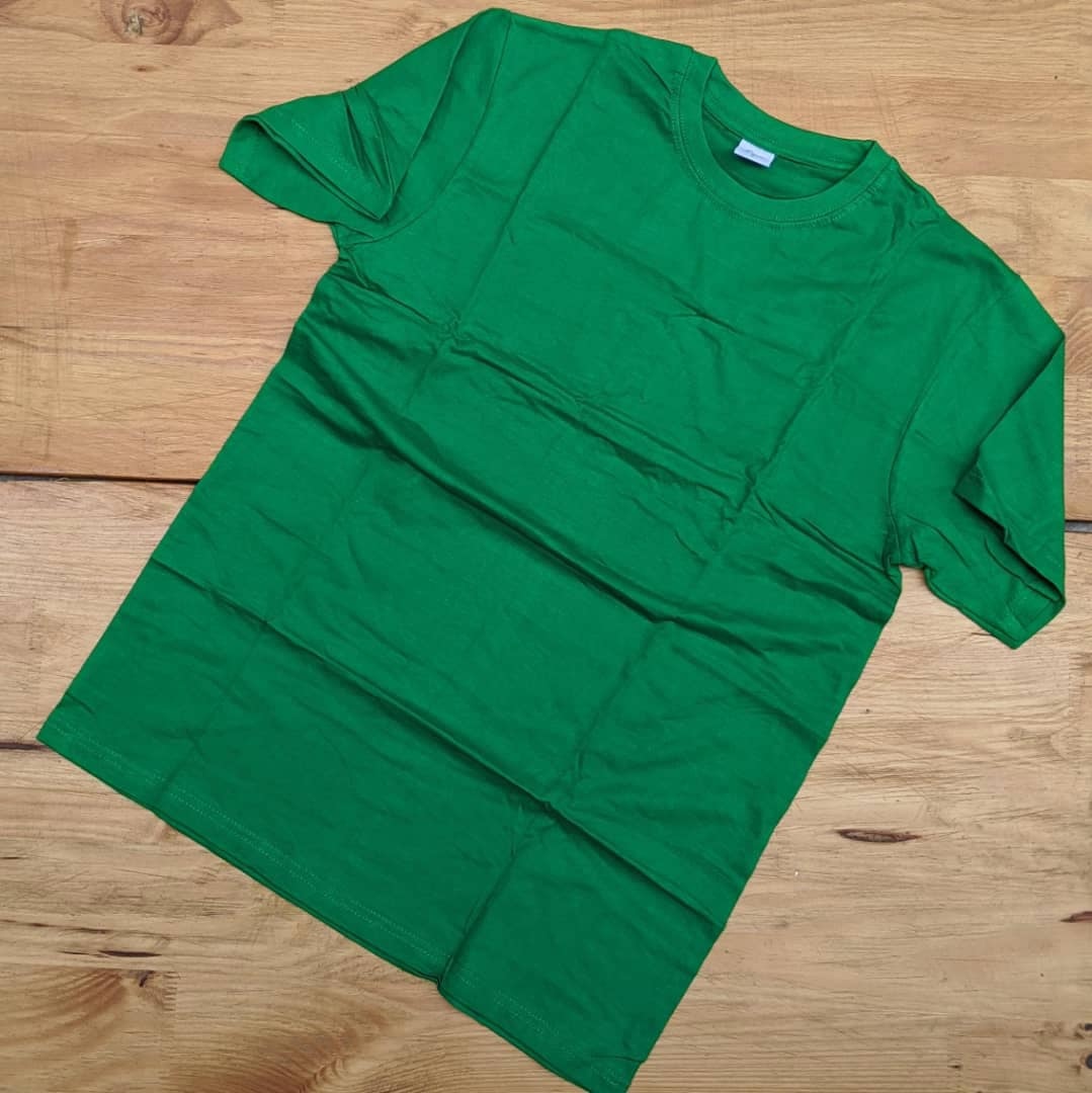 plain t shirts