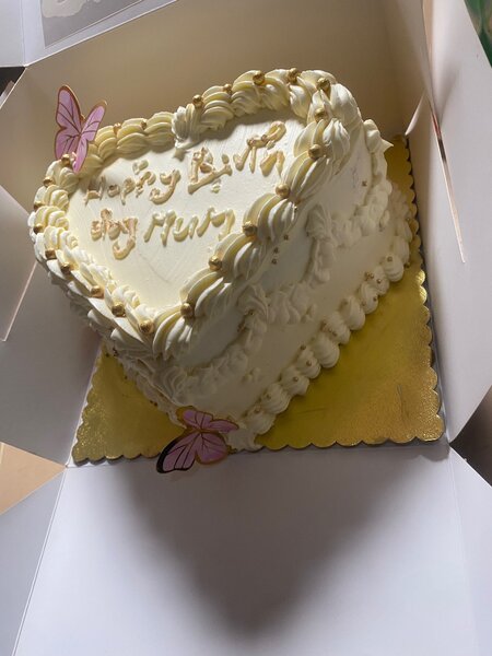 Gâteau d'Anniversaire Cœur