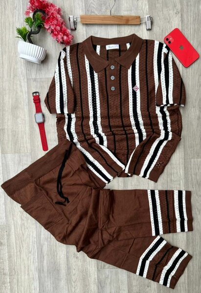 Set de vêtements rayés homme