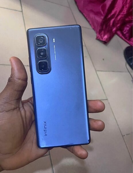 Infinix Smartphone 5G Écran
