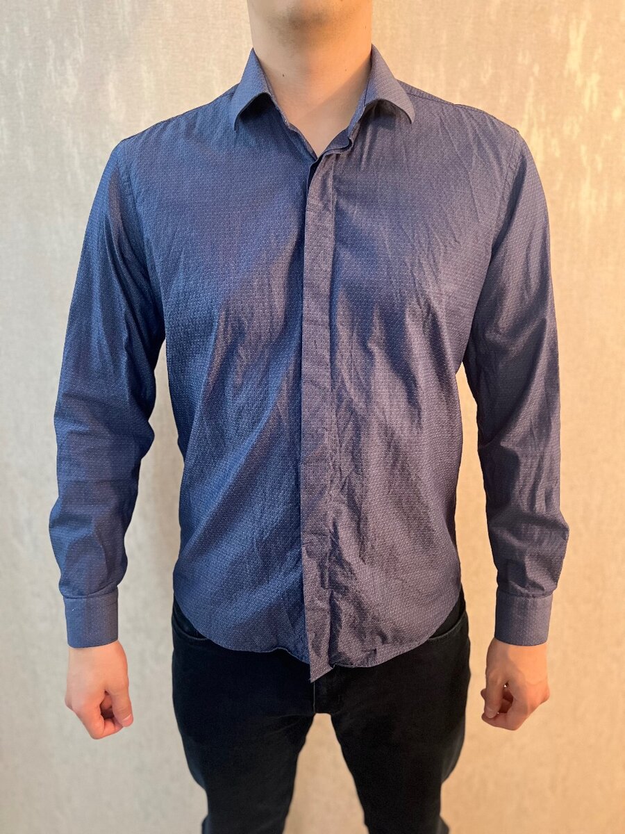 Мужская слегка нарядная рубашка