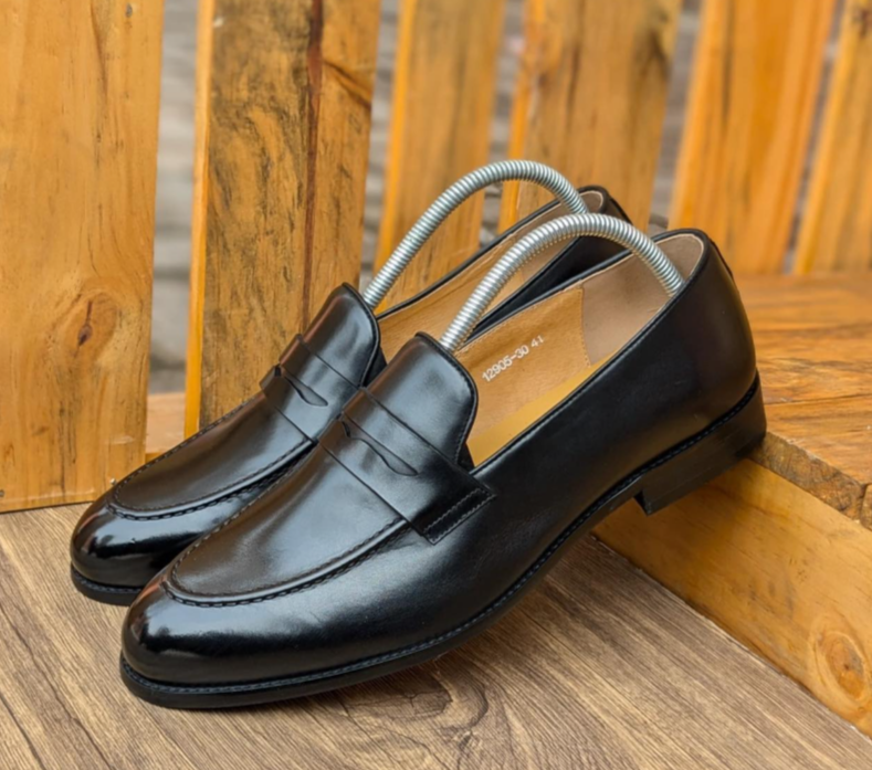 Leather formal shoes